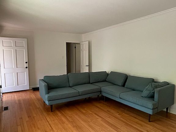 Living Room alternate view