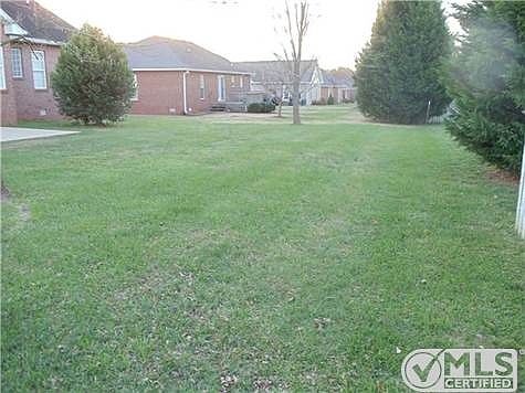 4th image of 1094 Pinehurst Dr