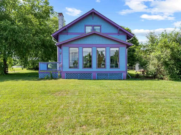 1120 Radford St, Christiansburg, VA 24073