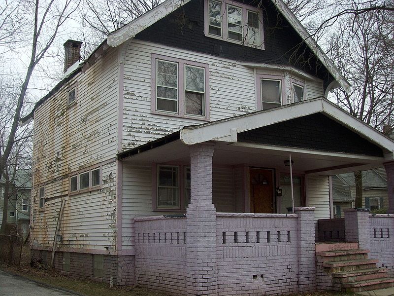 2nd image of 1377 Hampton Rd