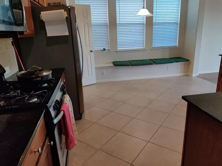 3922 Camden Fields Ln — Photo 11