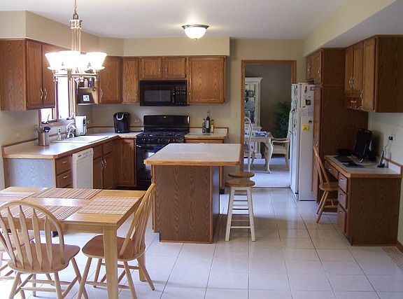 5th image of 193 Wilcox Dr