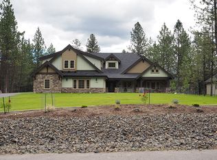 11400 N Enchantment Ln, Hayden Lake, ID 83835