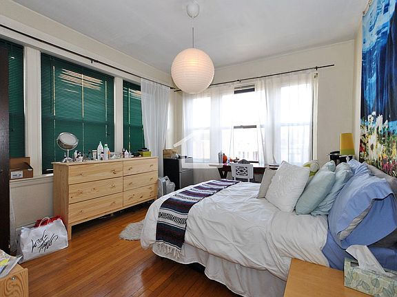 3rd image of 213 Saint Paul St #1F