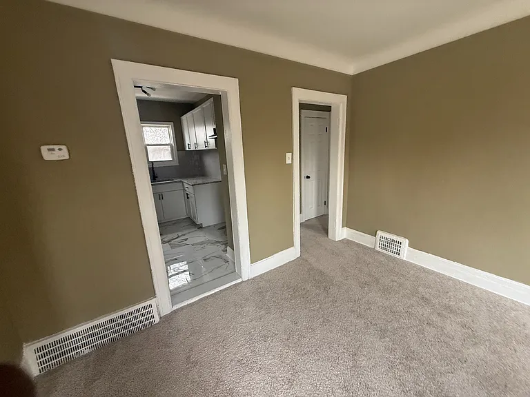 15512 Mendota St #1 — Photo 10