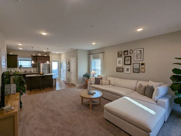 2000 Blossom Run, Spring Hill, TN 37174
