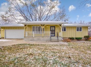 858 Westwood Dr, Faribault, MN 55021
