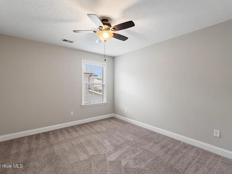 2097 Limerick Ct — Photo 15