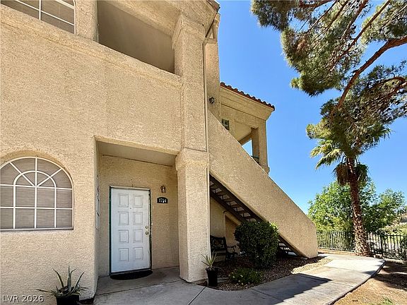 2nd image of 2251 Wigwam Pkwy APT 1714