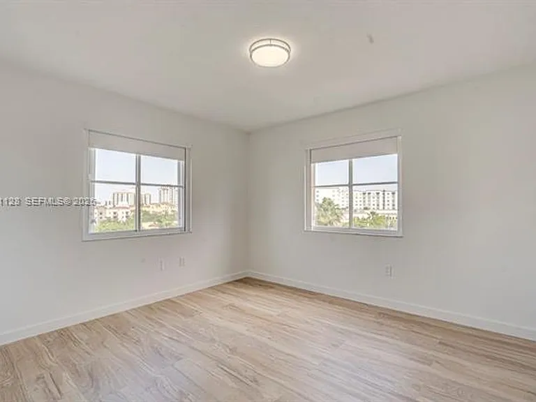 1 Alhambra Cir #601 — Photo 26