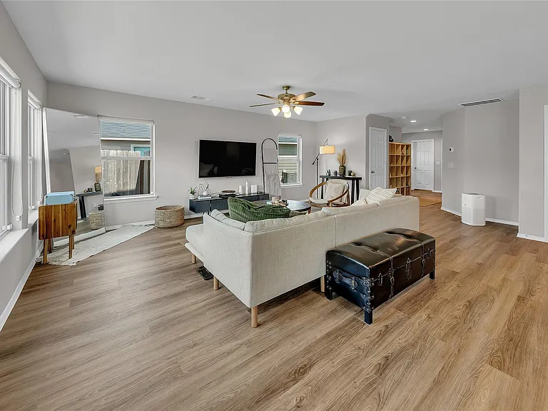 2147 Twisted Cedar Ct — Photo 13