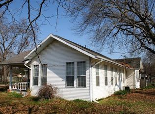 111 S 4th St, Crandall, TX 75114