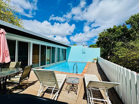 4th image of 112 Pavilions And Pools St