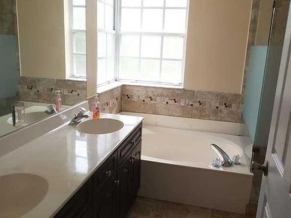 2nd image of 691 NW 157th Ave