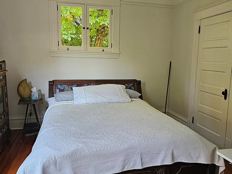 307 NE Graham St — Photo 22