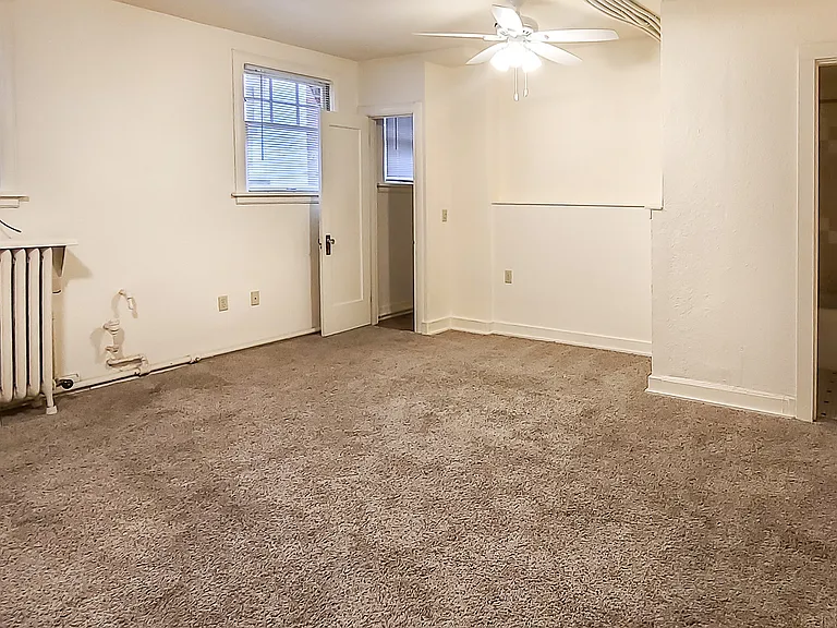Rena Villa - Portland Oregon - One Bedroom