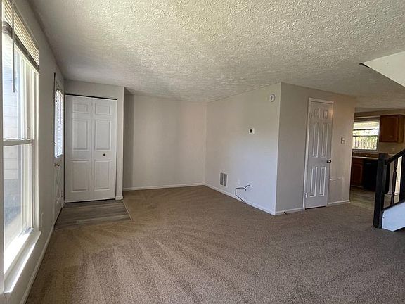 3rd image of 507 Beebe Ct