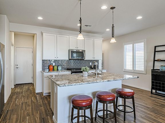 5th image of 17913 W Cedarwood Ln