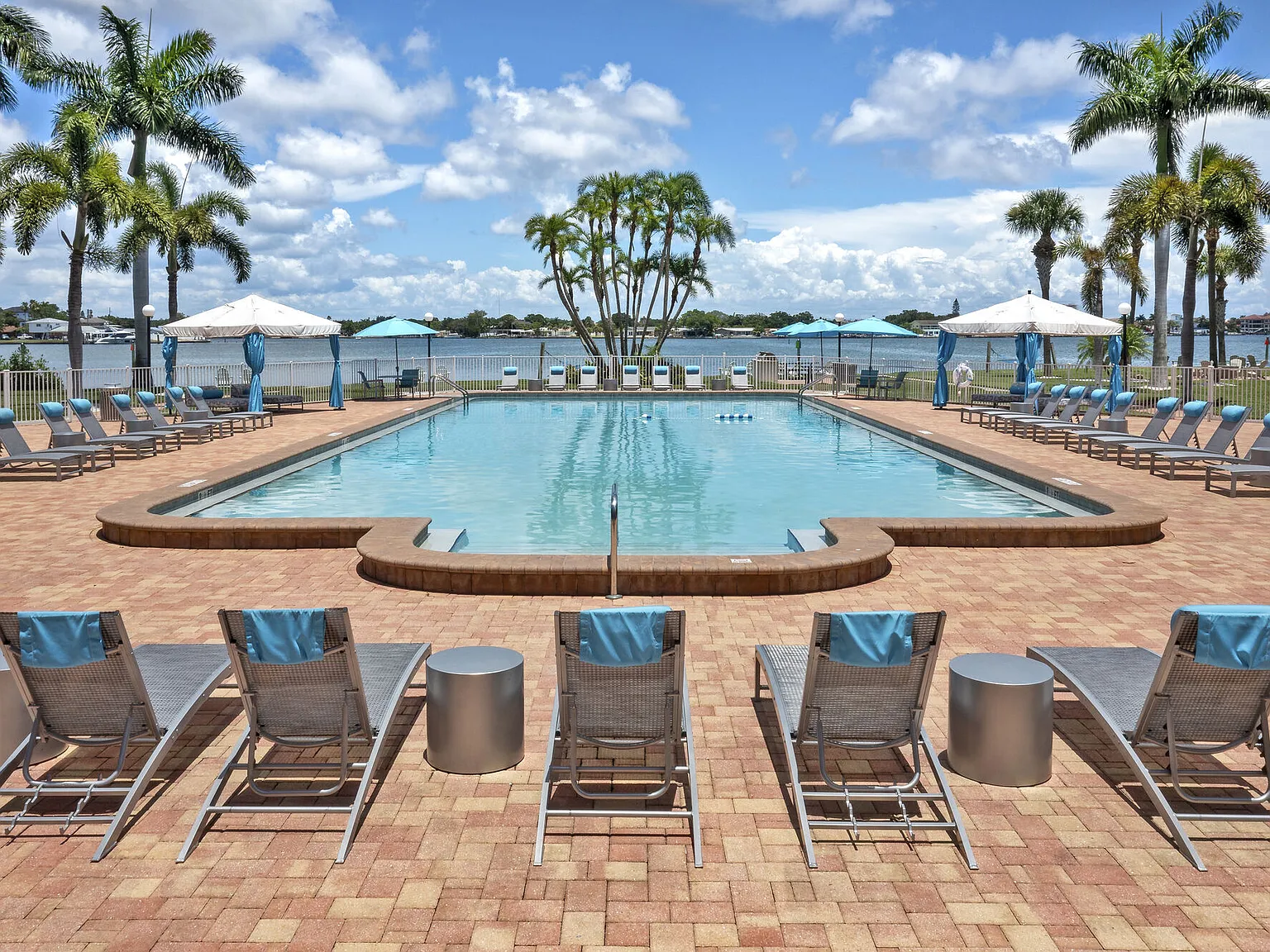 Waters Pointe — Photo 4