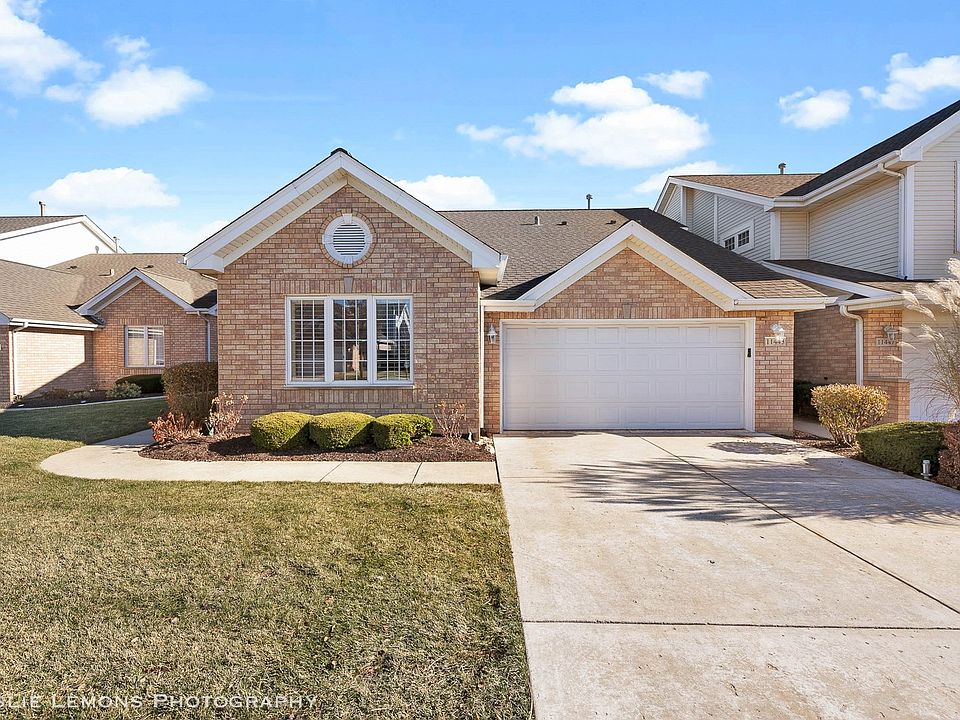 1st image of 11443 Foxwoods Dr