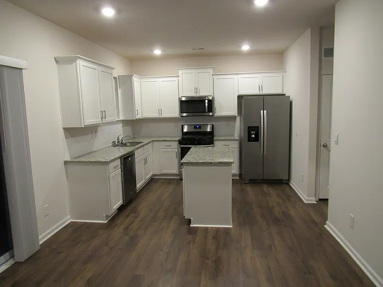 114 Sequoia Forest Dr — Photo 4