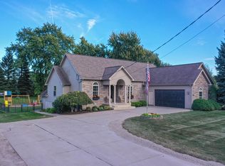 14499 Ripley Rd, Linden, MI 48451