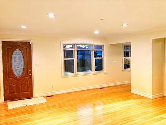 Rented by Friedman Roth Realty | media 19