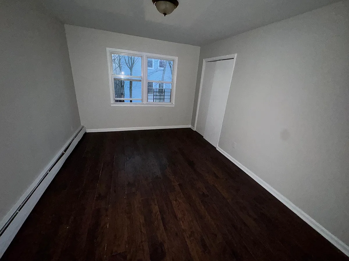 Building Photo - 683 15th Ave #C5