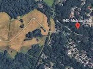 940 McIntosh Dr, Newark, OH