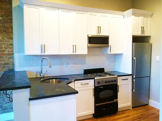 Rented by EXR | media 23