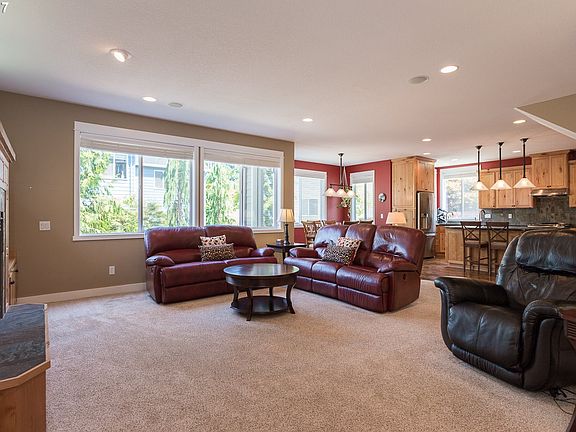 3rd image of 12285 SW Whistlers Ln