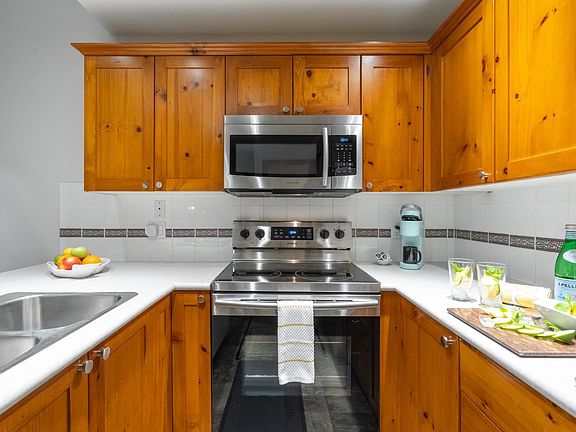 4th image of 4385 Northlands Blvd #28