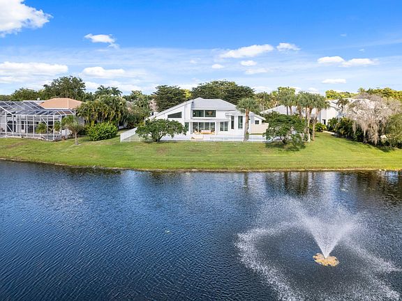 2nd image of 11166 Isle Brook Court