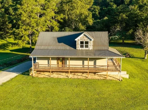 9076 Harris Hwy, Belleville, WV 26133