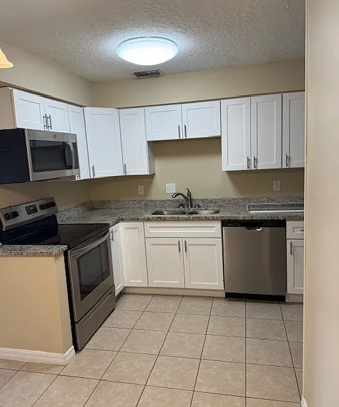 655 N Oak Ave #655 — Photo 9
