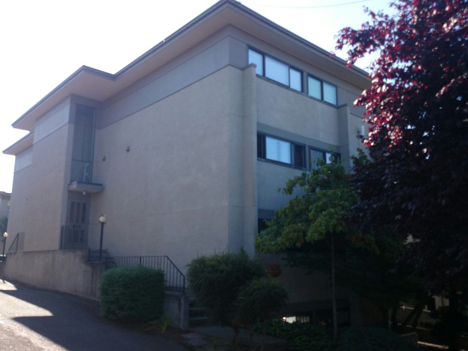 1st image of 914 6th Ave N APT 302