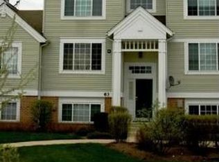 63 Cantal Ct, Wheeling, IL 60090