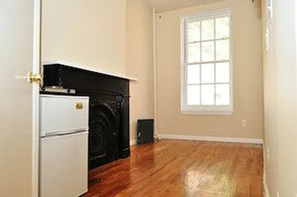 Rented by Wave Real Estate Group | media 1