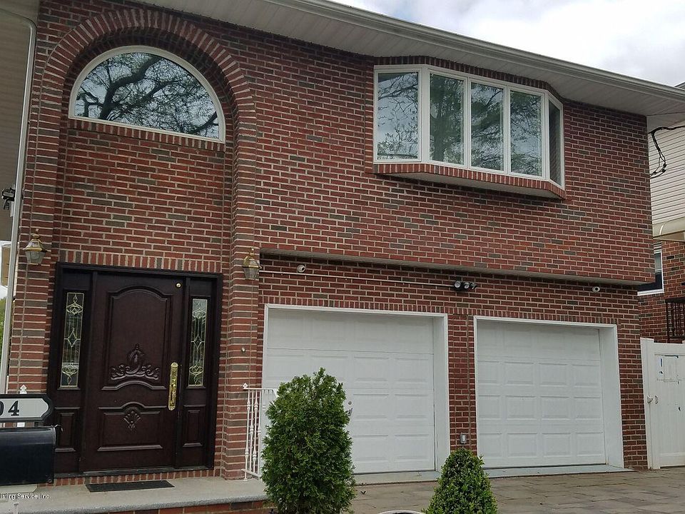 1st image of 104 Dutchess Ave