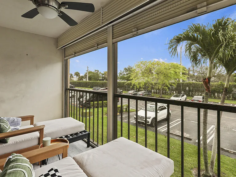 629 Sea Pine Way #D2 — Photo 23