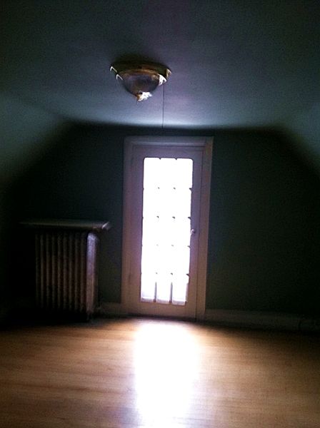2nd image of 318 Clarke St