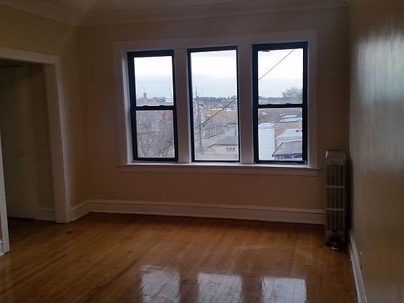 4th image of 6317 S Artesian Ave APT 2A