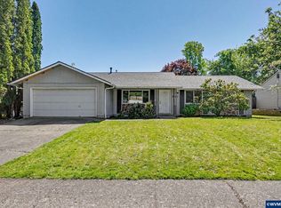 4742 Oak Park Dr NE, Salem, OR 97305