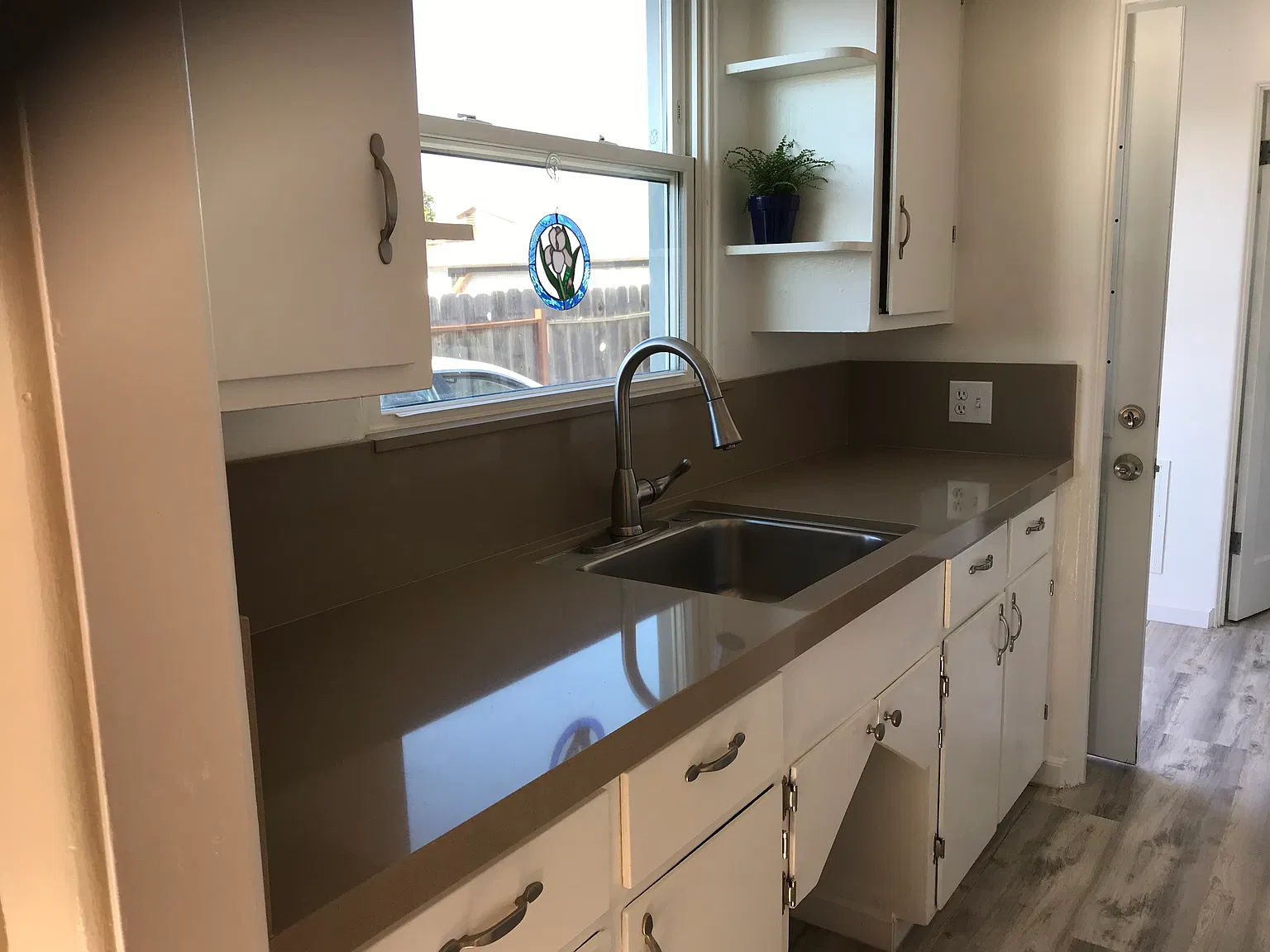 1 bed, 500 sqft, $2,350 — Photo 3