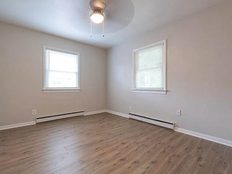 344 Woodview Ave #A — Photo 18