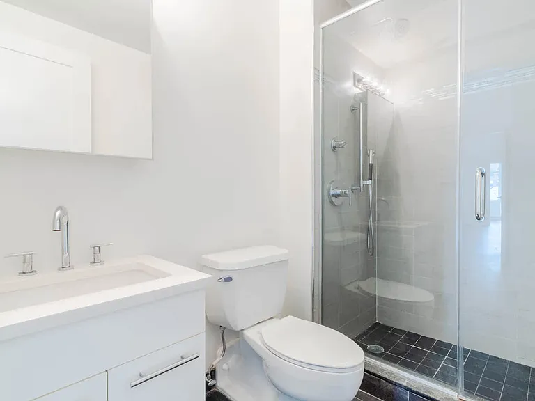175 Kent Ave — Photo 17