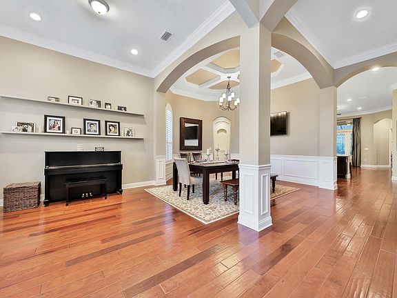 5th image of 1121 Ashfield Way