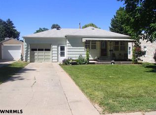 1980 P St, Gering, NE 69341