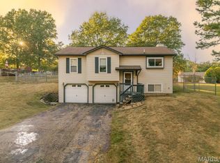 2684 Carolyn Circle Dr, High Ridge, MO 63049