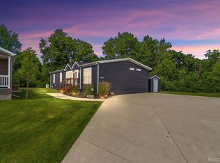 6450 Prince Blvd, Fenton, MI 48430